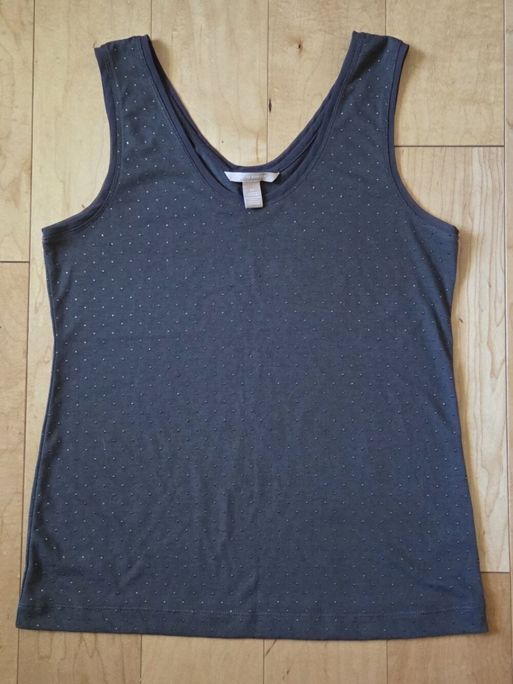 Banana Republic sz M Grey with Studded Sleeveless Tank Top Blouse Trim Details